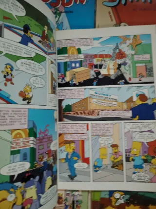 Lote cómics Simpsons 24