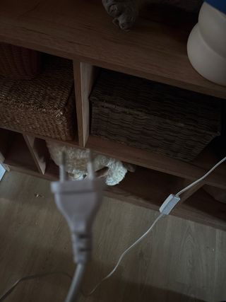 Lámpara de mesa azul y beige