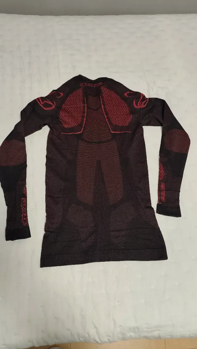 Camiseta verano alpinestars debajo mono moto XS S