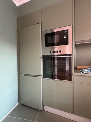 horno + microondas + fregadero