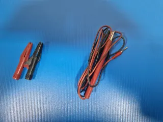 Supertester ICE 680G con cables.