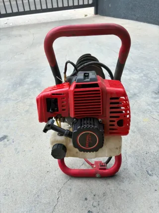 Alquiler de ahoyador a gasolina 45€ + IVA / día