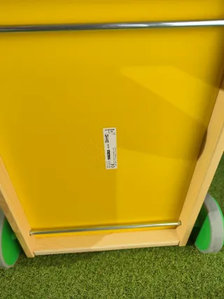 Carrito madera IKEA con ruedas