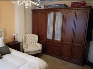 Armario de Madera de Fresno - 6 Puertas (2.53m)