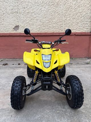 Suzuki LTZ 400