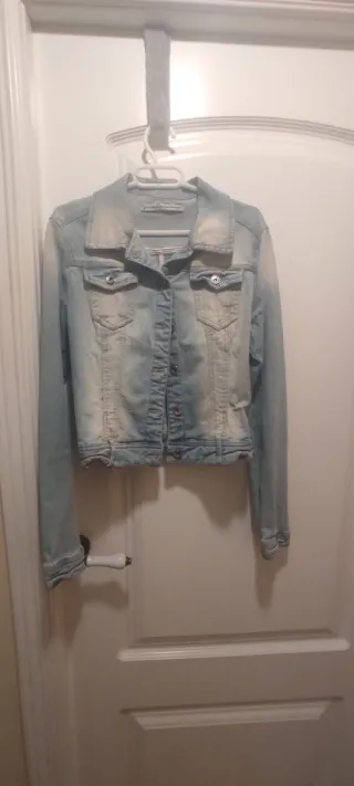 Cazadora vaquera Stradivarius mujer