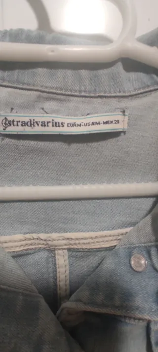 Cazadora vaquera Stradivarius mujer