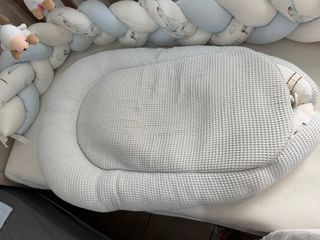 Nido reductor bebé estampado trenes y pájaros