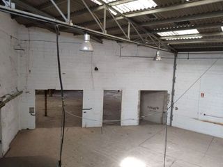 Nave industrial en venta en Madrigal en Villarreal