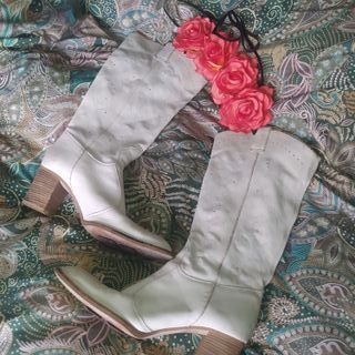 Botines piel crema tacón 7 cm