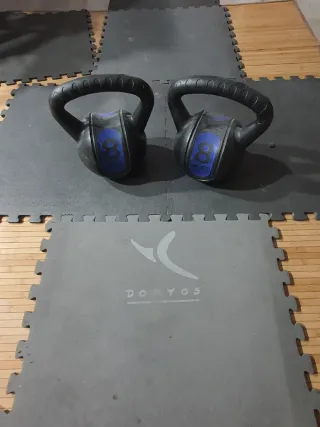 Par de Pesas Rusas Kettlebell 8Kg c/u