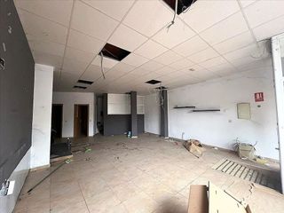 Local comercial en venta en Yeles