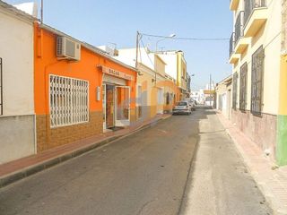 Local comercial en venta en Huércal-Overa