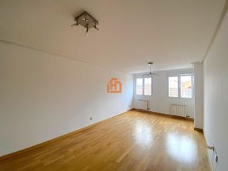 Piso en venta en La Chantría - La Lastra en León