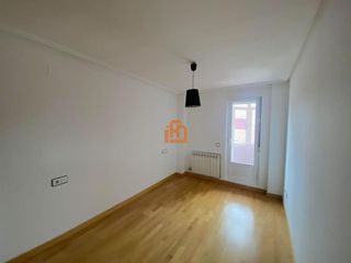 Piso en venta en La Chantría - La Lastra en León