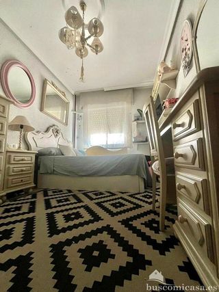 Piso en venta en Linares