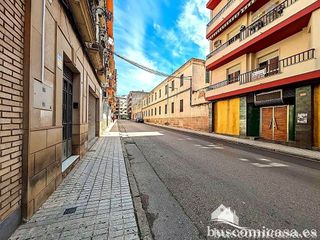Piso en venta en Linares