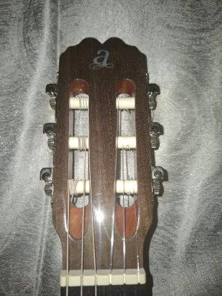 Guitarra Admira Alba Clásica
