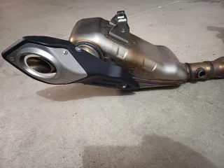 Tubo de escape MT-09