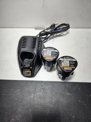 Cargador y 2 Baterías Stayer 12V