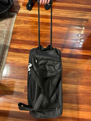 Maleta Puma Negra con Ruedas