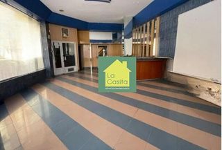 Local comercial en venta en Santa Cruz - Industria - Polígono Campollano en Albacete