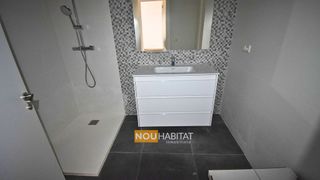 Piso en venta en Monserrat