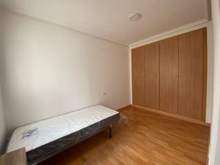 Casa adosada en alquiler en Onda