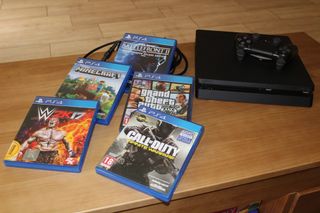 PS4 Slim Nera + Controller + 5 Giochi