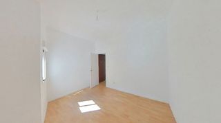 Piso en venta en Valdeacederas en Madrid