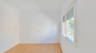 Piso en venta en Valdeacederas en Madrid