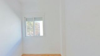 Piso en venta en Valdeacederas en Madrid