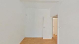 Piso en venta en Valdeacederas en Madrid