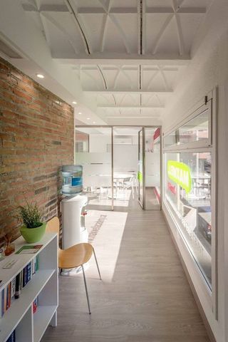 Local comercial en alquiler en Eixample Nord – La Devesa en Girona