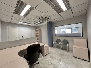 Oficina en alquiler en Mestral en Reus