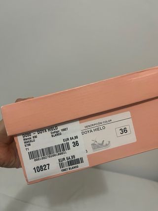 Sandalias cuña alta beige