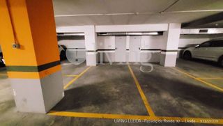 Garaje en alquiler en Instituts - Universitat en Lleida