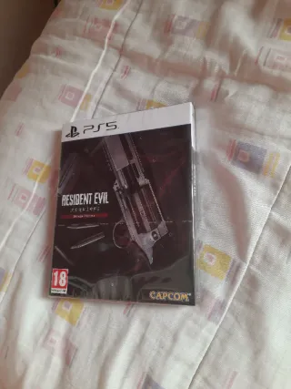 PRECINTADO Resident Evil 8 PS5 (Deluxe Edition)