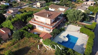 Chalet en venta en Caldes de Malavella