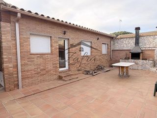 Chalet en venta en Vidreres
