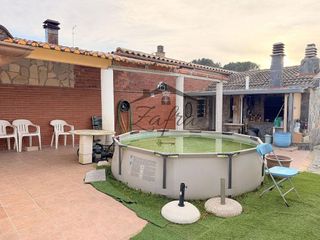 Chalet en venta en Vidreres