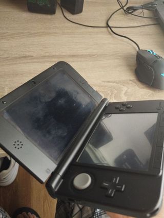 3ds XL, funda y cargador