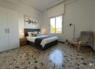 Chalet en venta en Peña de las Águilas en Elche