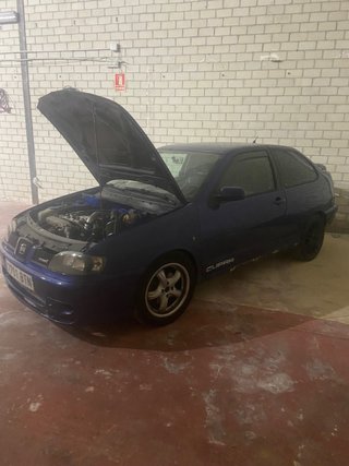 SEAT Cordoba cupra 2003