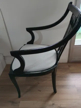 Poltrona da salotto vintage in legno massello