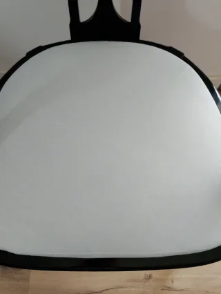 Poltrona da salotto vintage in legno massello