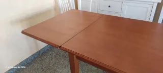 Mesa extensible madera marrón y 6 sillas a juego