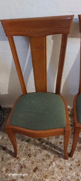 Mesa extensible madera marrón y 6 sillas a juego