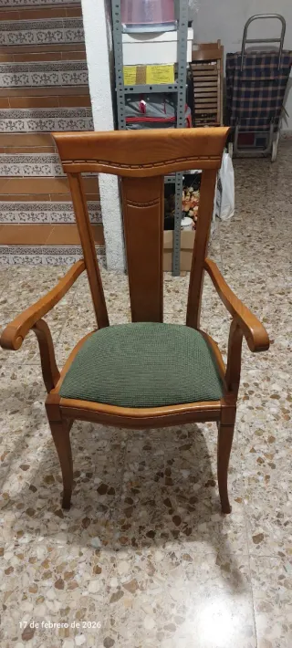 Mesa extensible madera marrón y 6 sillas a juego