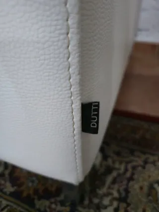 Sofá Seccional Blanco Cuero y Tela